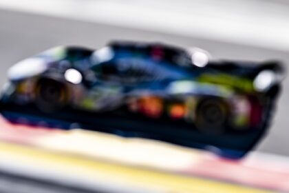 MotorMag beim WEC 6h-Rennen in Spa Peugeot 9X8 Startnummer 93 Bokeh