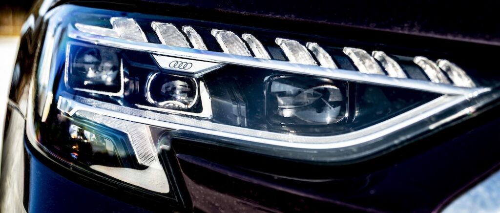 Audi S8 Frontscheinwerfer nah 02/2025
