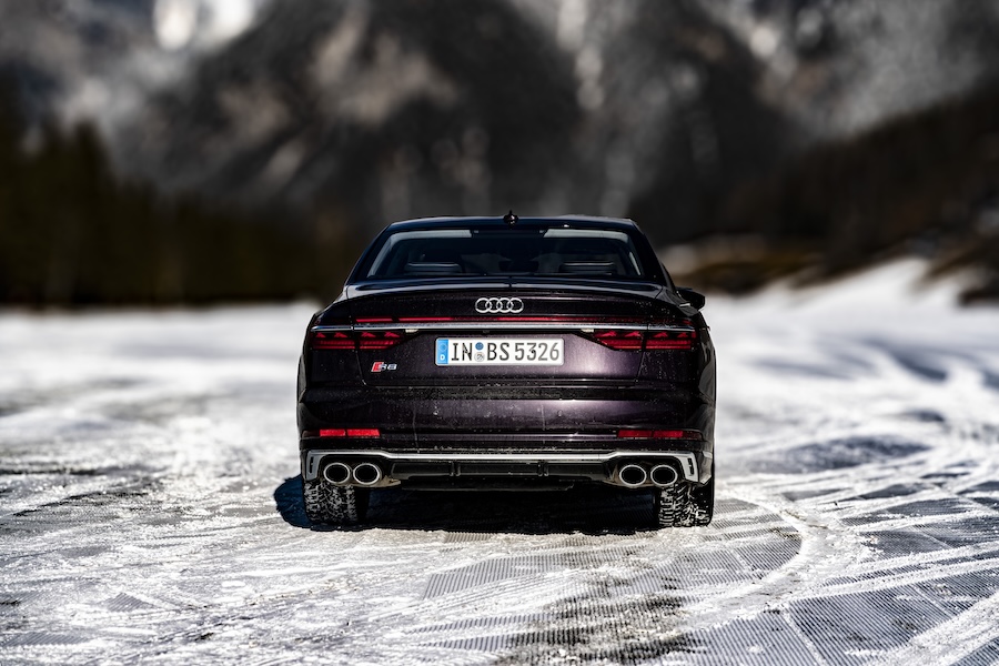Audi S8 Heck Motormag 02/2025
