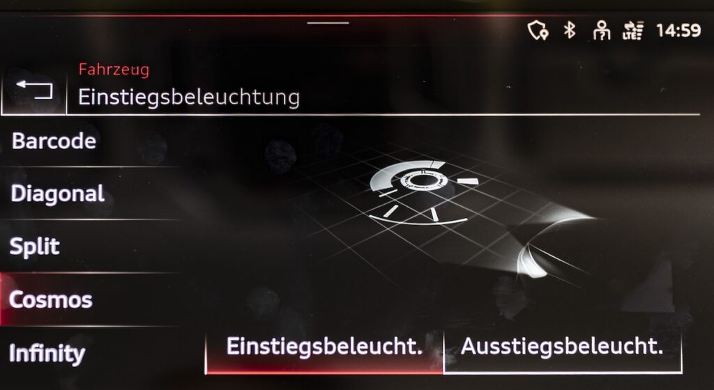 Audi S8 Display Einstiegsbeleuchtung-2 Motormag 02/2025