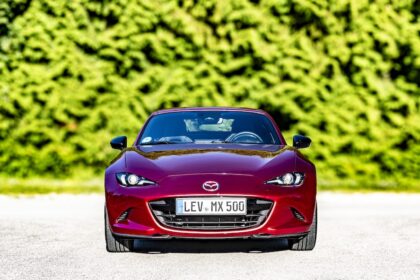 Mazda MX-5 MotorMag Reinhold Deisenhofer Front