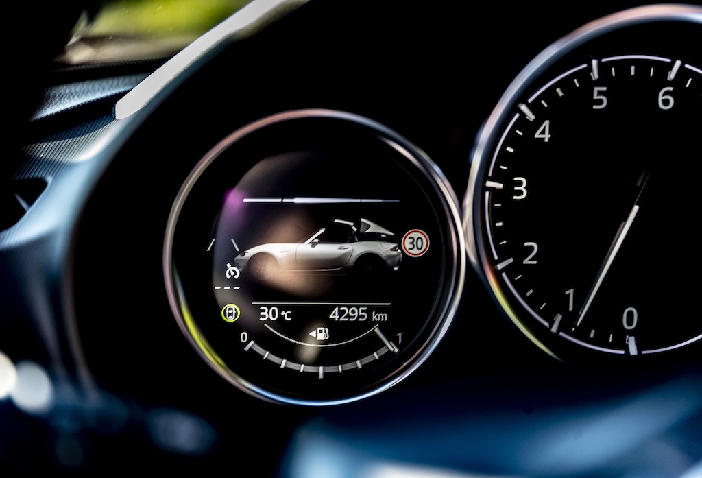 Mazda MX-5 MotorMag Reinhold Deisenhofer innen Cockpit offen
