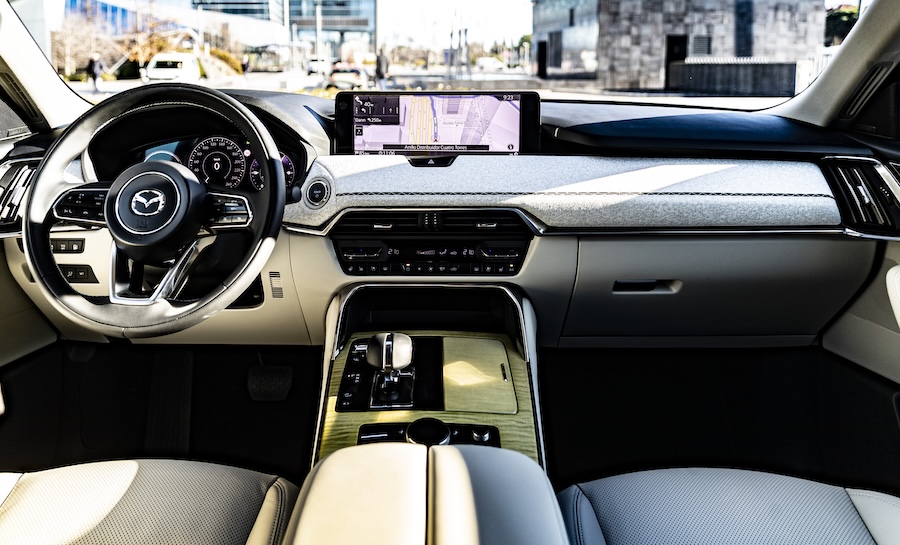 Mazda-CX60 MotorMag Reinhold Deisenhofer innen Cockpit