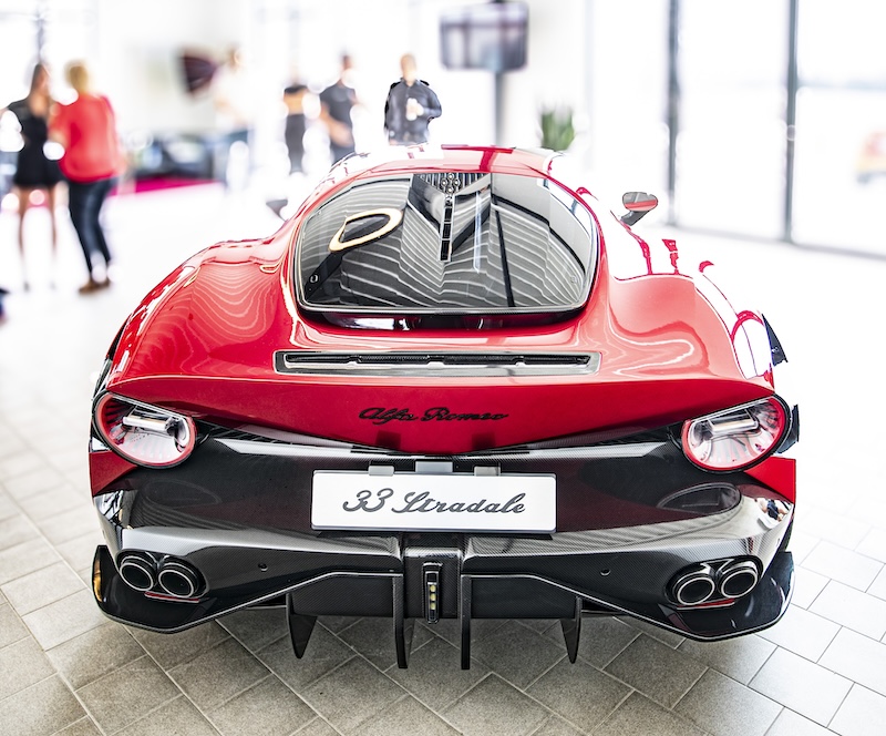 Alfa Romeo 33 Stradale Reinhold Deisenhofer Motormag aussen Heck