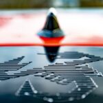 Abarth 600e Scorpionissima Reinhold Deisenhofer Motormag aussen Logo