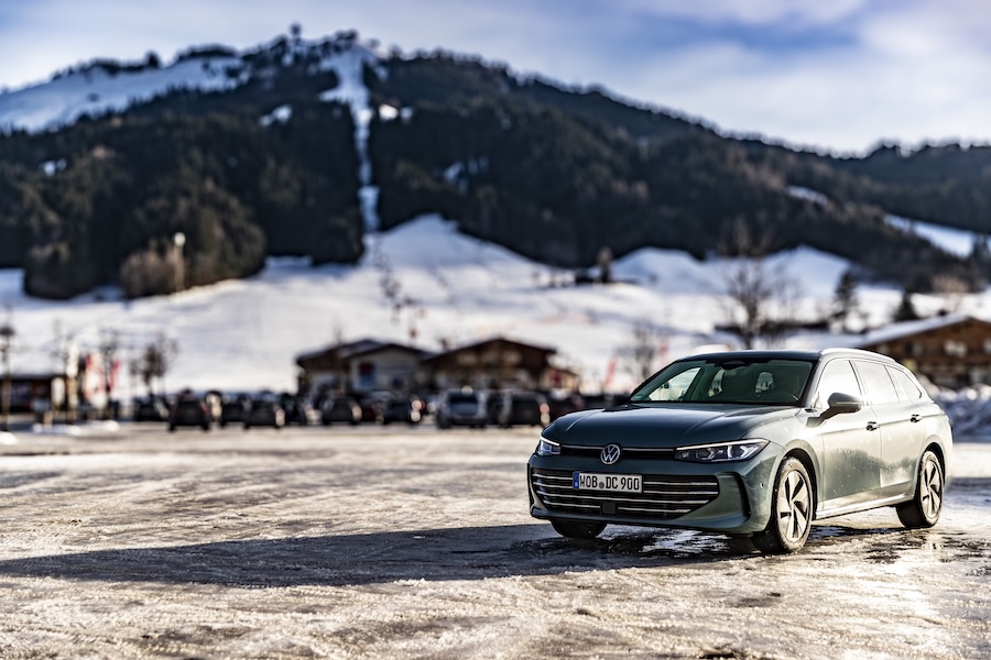 VW Passat MotorMag Reinhold Deisenhofer aussen Front total