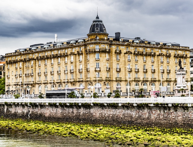 MotorMag Reinhold Deisenhofer San Sebastian Hotel Maria Cristina aussen