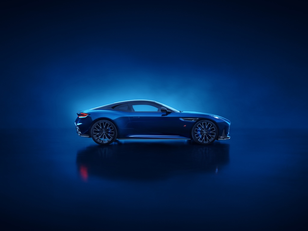 Aston Martin DB12 S Totale Flanke MotorMag Reinhold Deisenhofer