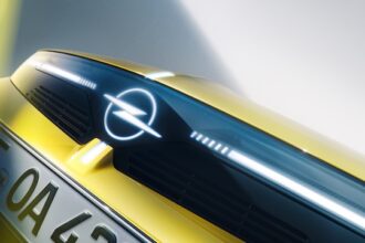 Opel Astra Design Skizze aussen Vizor nah