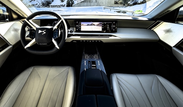 DS8_innen_cockpit_motormag_IMG_6569