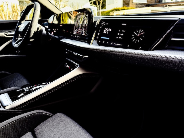 Audi Q5 innen Cockpit Beifahrer2 Reinhold Deisenhofer MotorMag