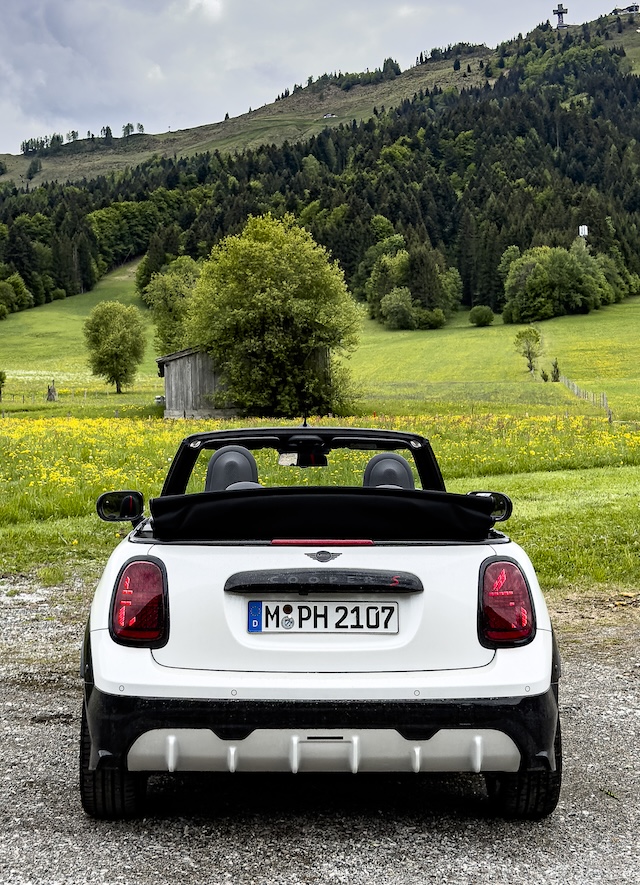 Mini Cabriolet aussen Heck offen MotorMag Reinhold Deisenhofer